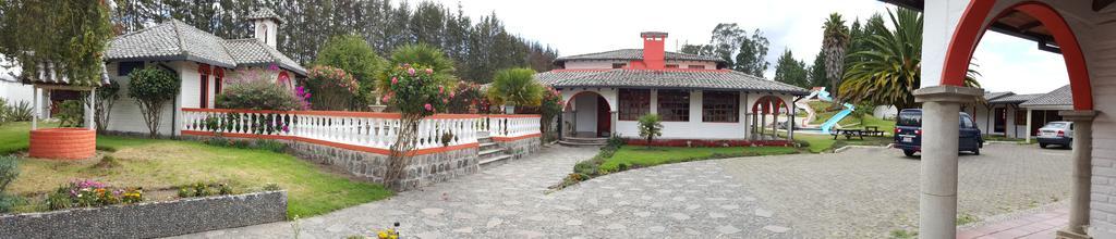 Hosteria San Carlos Tababela Extérieur photo